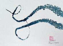 Load image into Gallery viewer, Gyotaku Impression taken from Octopus Vulgaris Tentacles
